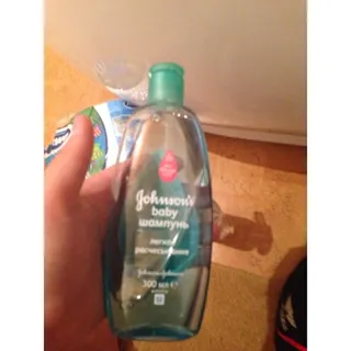 Johnsons Baby Gentle Detangling Shampoo 300ml — photo 8