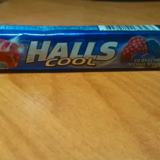 Halls Cool Forest Berry Lollipops 33 g — photo 2
