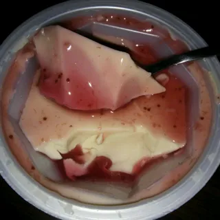 Kremuar Panna Cotta Cream Dessert with Strawberry Sauce 120g — photo 6