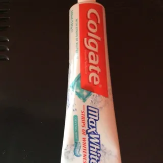 Colgate Max Shine Toothpaste with Whitening Crystals Crystal Mint 100ml — photo 10