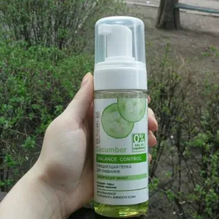Dr. Sante Balance Control Cucumber Cleansing Mattifying Face Wash Foam 150ml — photo 4
