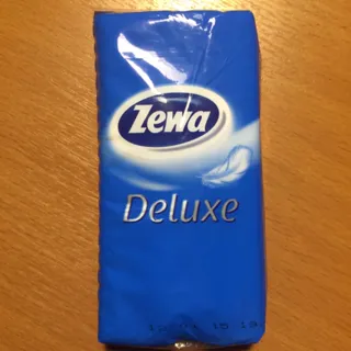 Zewa Deluxe 3-Ply Paper Tissues 10 Packs of 10 — photo 3