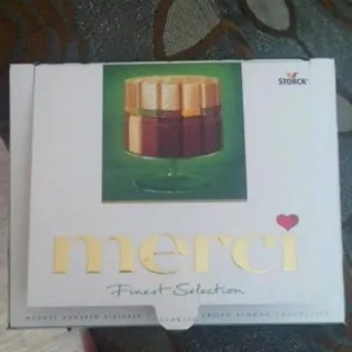 Storck Merci Assorted Almond Chocolates Box 250g — photo 4