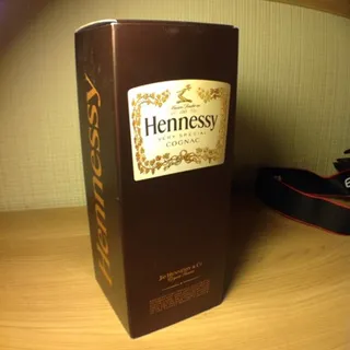 Hennessy VS Cognac 40% 0.5L Gift Box — photo 4