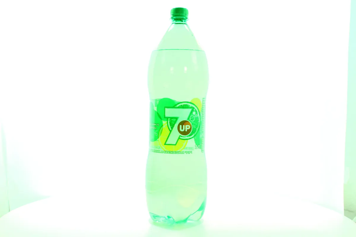 7UP Carbonated Drink Plastic Bottle 2L