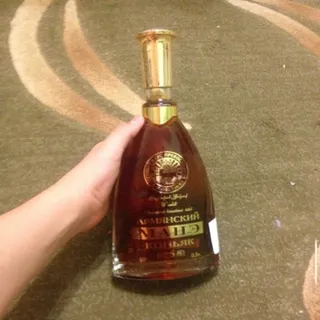 PKZ Mane Cognac V.S. 5 Years 40% 0.5L — photo 2