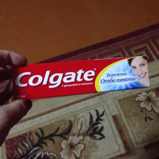 Зубна паста Colgate Дбайливе Відбілювання 100 мл — фото 2