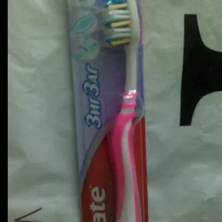 Colgate ZigZag Toothbrush Medium 1pc — photo 7