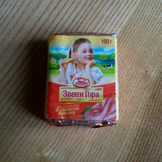Zveny Hora Processed Cheese with Bacon Flavor 51% 100g — photo 5