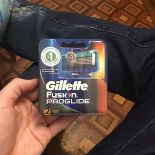 Gillette Fusion ProGlide Men's Replacement Razor Cartridges 2pcs — photo 8