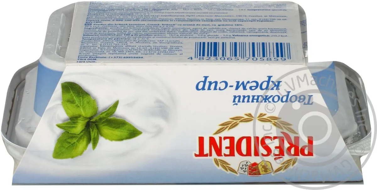 President curd cheese with walnuts 18% plastic tray 180g