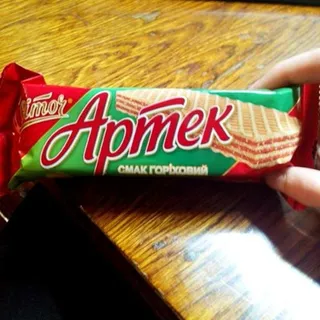 Svitoch Artek Wafers nut flavor 80g — photo 2