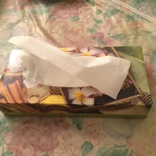 Серветки Kleenex Design у коробці — фото 4
