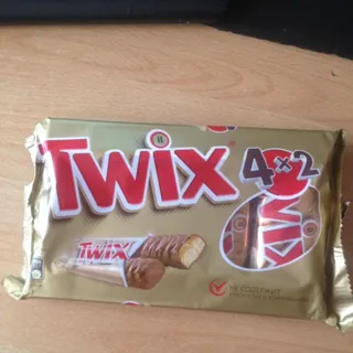 Twix biscuit and caramel in milk chocolate 220g — photo 6