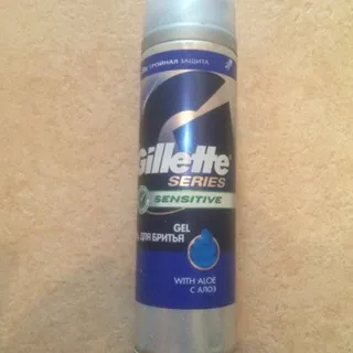 Gillette Sensitive Skin Shaving Gel 200ml — photo 12