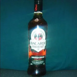 Bacardi Oakheart Rum, 0.7 L, 35% Alc — photo 2