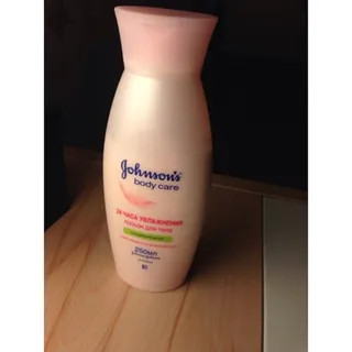 Johnson's 24 Hour Moisturizing Body Lotion with Almond 250ml — photo 9