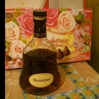 Hennessy VS Cognac 40% 0.5L Gift Box — photo 8