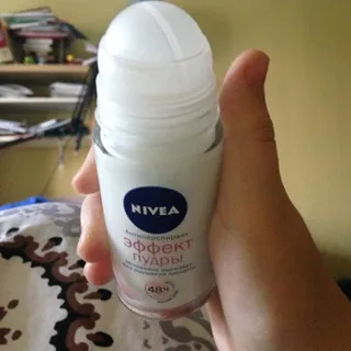 Nivea Powder Effect Women's Roll-On Deodorant 50ml — photo 9