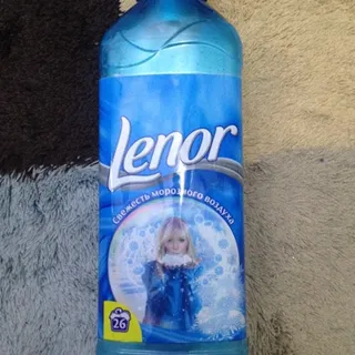 Lenor Frosty Air Freshness Conditioner 930ml — photo 4