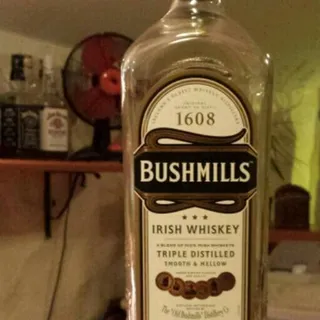 Віскі Bushmills 40% 5 років 1000 мл скляна пляшка — фото 2
