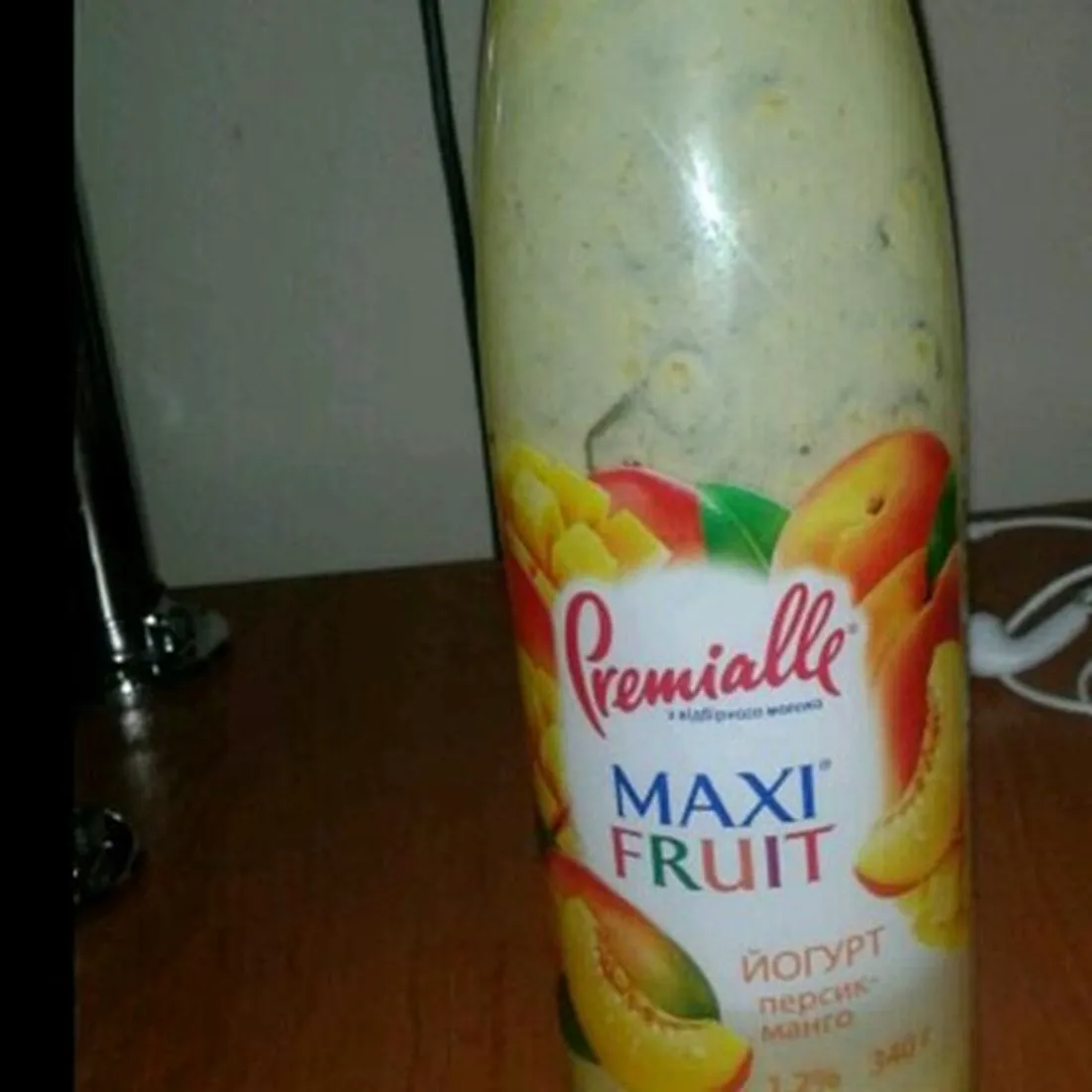 Premialle Maxi Fruit Peach-Mango Drinking Yogurt 1.2% 340g Glass Bottle