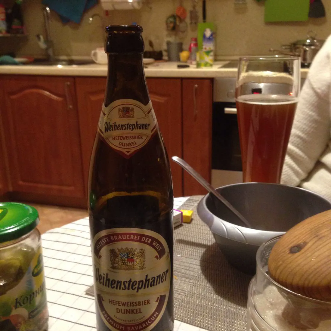 Weihenstephaner Hefeweissbier Dunkel Dark Wheat Beer Glass Bottle 500ml