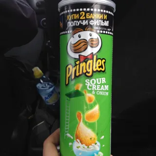 Pringles Sour Cream & Onion Chips Tube 165g — photo 6