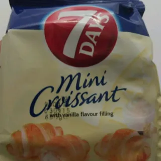 7 Days Mini Croissants with Vanilla Cream Filling 60g — photo 4