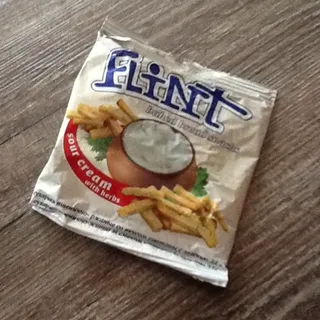 Flint sour cream and herbs croutons flow pack 35g — photo 4
