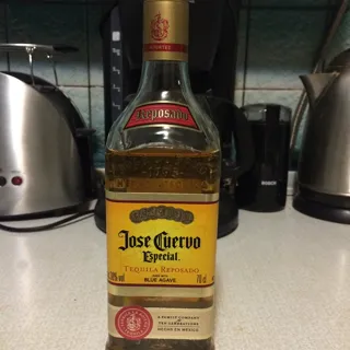 Jose Cuervo Especial Reposado Tequila 38% Glass Bottle 0.7L — photo 7