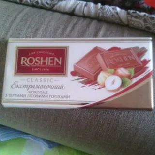 Roshen Classic Extra Milk Chocolate with Crushed Hazelnuts 100g — photo 2
