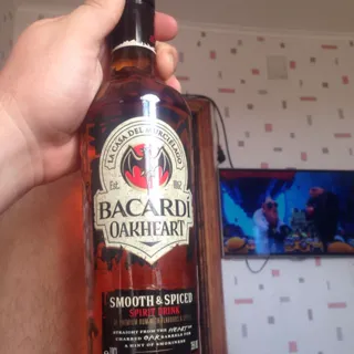 Bacardi Oakheart Rum, 0.7 L, 35% Alc — photo 4