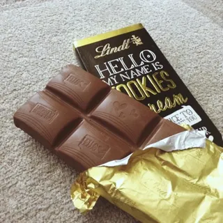 Lindt Chocolate "Hello my name is" 100g Cookies — photo 2