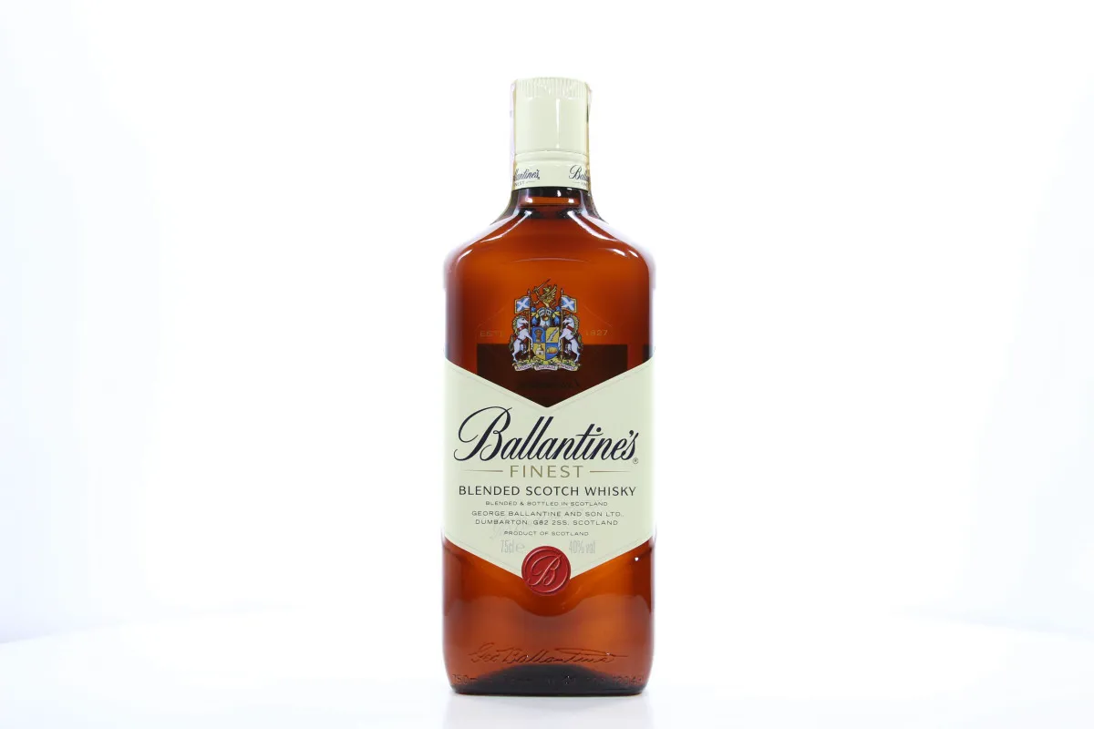 Віскі Ballantines Finest 43% 750 мл скляна пляшка Шотландія