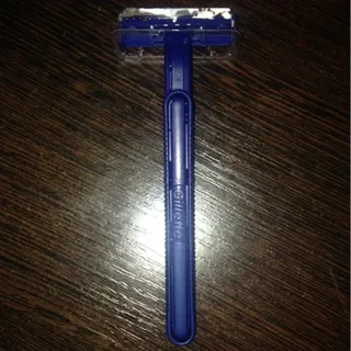 Gillette Blue II Disposable Razor 5pcs — photo 5