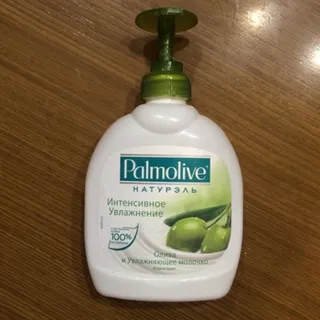 Palmolive Naturals Intensive Moisture Olive & Moisturizing Milk Liquid Soap Refill 300ml — photo 3