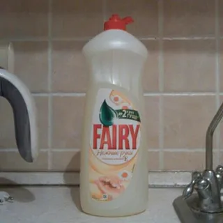 Fairy Dishwashing Liquid Gentle Hands Chamomile and Vitamin E 1L — photo 7