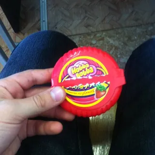 Hubba Bubba Chewing Gum (Strawberry, unwrapped) RF — photo 5