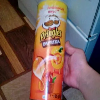 Pringles Paprika Potato Chips Tube 165g — photo 2