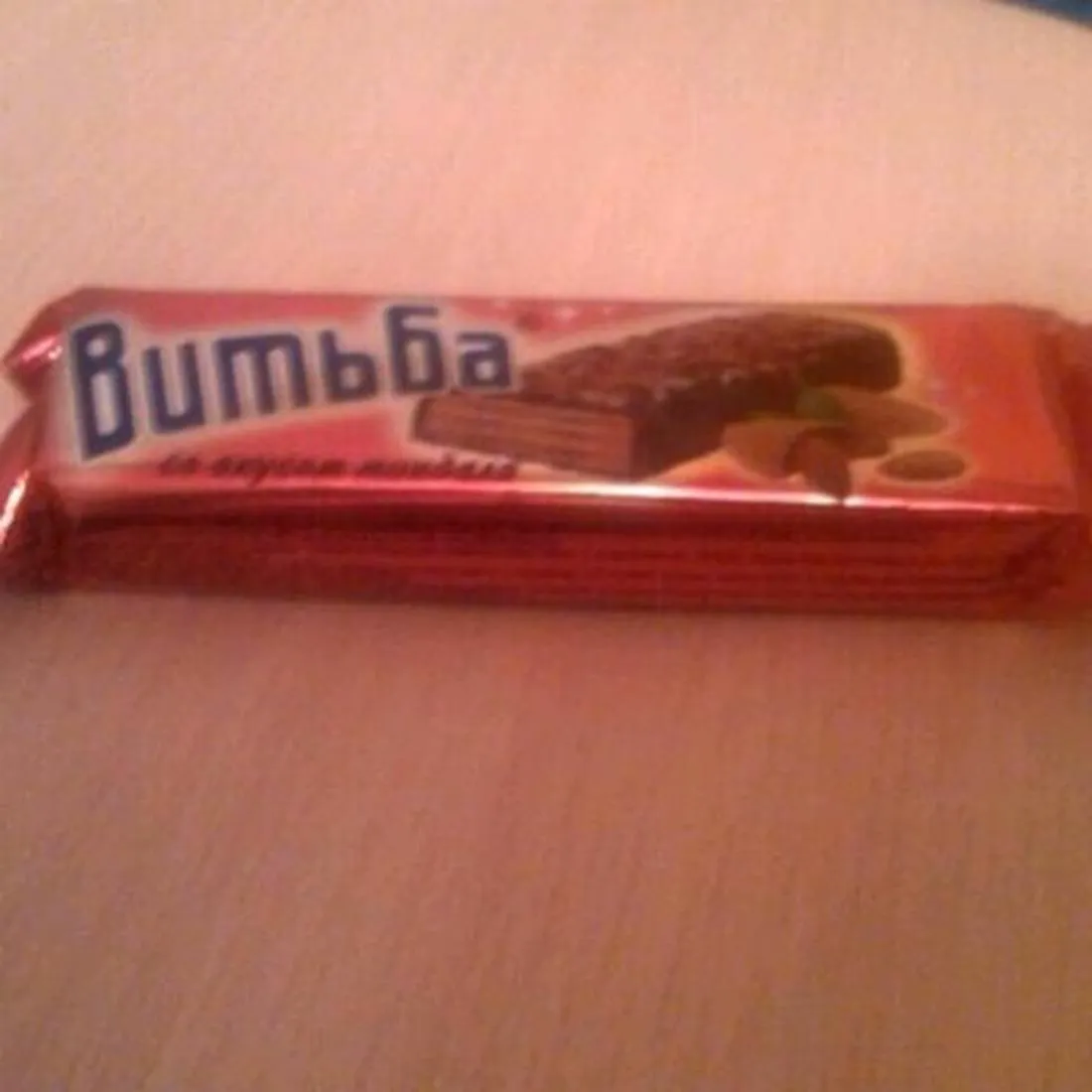 Vytba almond flavored wafer bar 35 g