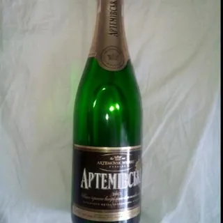 Artemovsk White Semi-Sweet Sparkling Wine Aged 0.75L Glass Bottle — photo 2