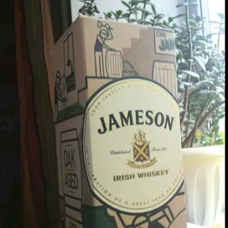 Whiskey Jameson 40% 6yrs 700ml glass bottle — photo 2