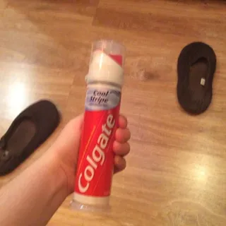 Colgate Triple Cool Mint Toothpaste Pump — photo 3