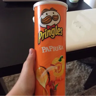 Pringles Paprika Potato Chips Tube 165g — photo 8