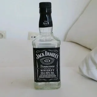 Jack Daniel's Whiskey 40% Glass Bottle 0.5L — photo 2