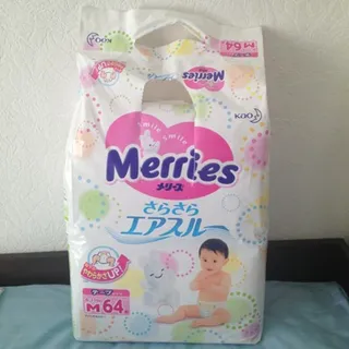 Merries Baby Diapers Size M 6-11kg 64pcs — photo 10