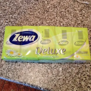 Zewa Deluxe Chamomile Paper Tissues 3-ply 10 packs of 10 pcs — photo 5