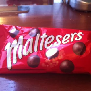 Maltesers Chocolate Balls 37g — photo 7