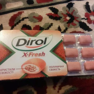Dirol X-Fresh Strawberry Freshness Chewing Gum 18g — photo 4